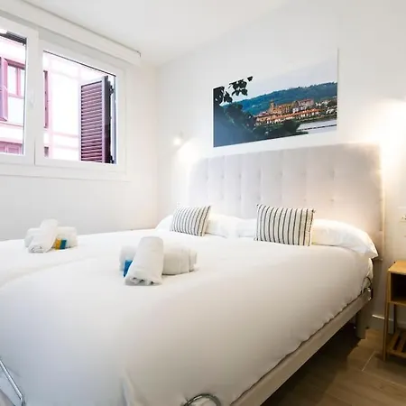 Portuko. Basquenjoy Apartment Hondarribia